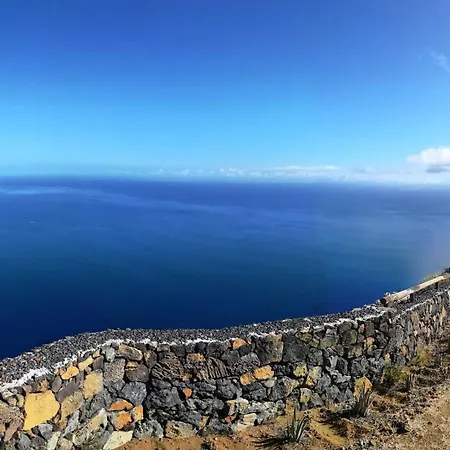 La Casa Del Risco * El Pinar de El Hierro